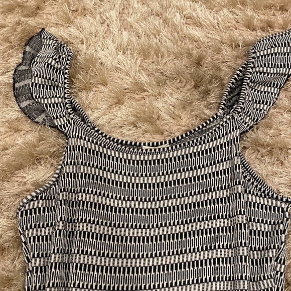 Caution to the Wind Jumper - Picture 2 of 3